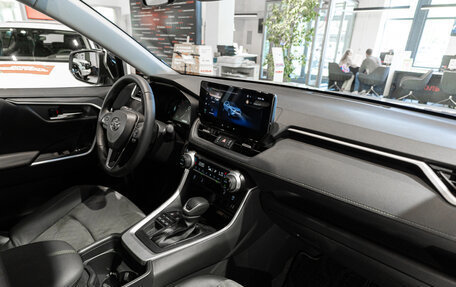 Toyota RAV4, 2025 год, 4 490 000 рублей, 18 фотография