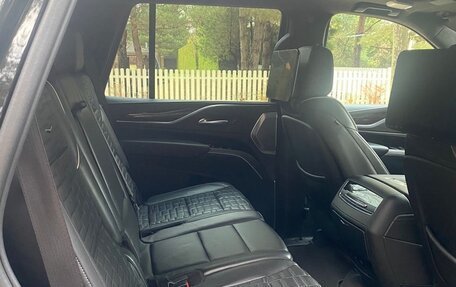 Cadillac Escalade V, 2023 год, 11 000 000 рублей, 10 фотография