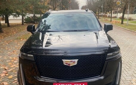 Cadillac Escalade V, 2023 год, 11 000 000 рублей, 5 фотография