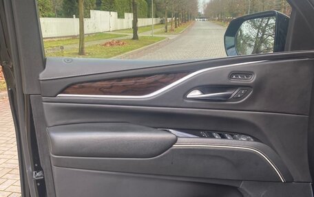 Cadillac Escalade V, 2023 год, 11 000 000 рублей, 15 фотография