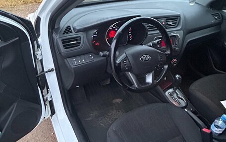 KIA Rio III рестайлинг, 2013 год, 990 000 рублей, 4 фотография