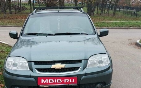 Chevrolet Niva I рестайлинг, 2013 год, 650 000 рублей, 3 фотография