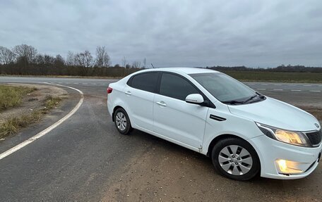 KIA Rio III рестайлинг, 2013 год, 990 000 рублей, 13 фотография