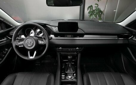 Mazda 6, 2023 год, 4 300 000 рублей, 24 фотография