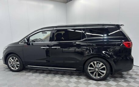 KIA Carnival III, 2016 год, 2 499 000 рублей, 7 фотография