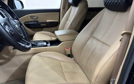 KIA Carnival III, 2016 год, 2 499 000 рублей, 21 фотография