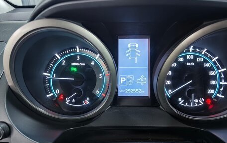 Toyota Land Cruiser Prado 150 рестайлинг 2, 2012 год, 2 690 000 рублей, 7 фотография