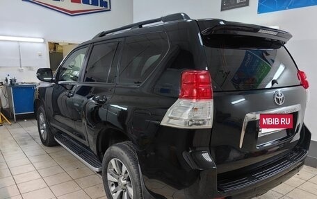 Toyota Land Cruiser Prado 150 рестайлинг 2, 2012 год, 2 690 000 рублей, 3 фотография