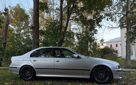 BMW 5 серия, 2001 год, 1 790 000 рублей, 19 фотография