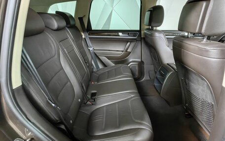 Volkswagen Touareg III, 2013 год, 3 050 000 рублей, 12 фотография