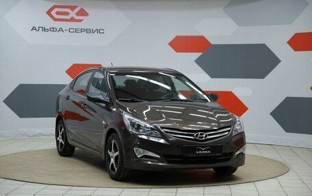 Hyundai Solaris II рестайлинг, 2015 год, 930 000 рублей, 3 фотография