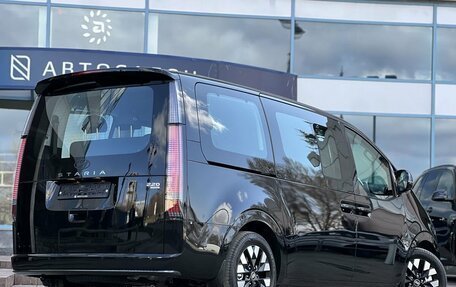 Hyundai Staria, 2024 год, 8 990 000 рублей, 4 фотография