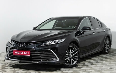 Toyota Camry, 2023 год, 3 885 000 рублей, 1 фотография