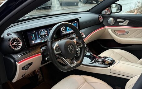 Mercedes-Benz E-Класс AMG, 2017 год, 3 800 000 рублей, 9 фотография