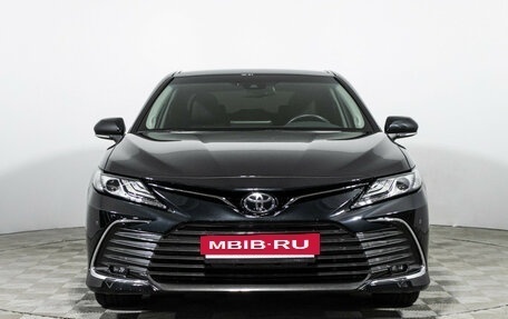 Toyota Camry, 2023 год, 3 885 000 рублей, 2 фотография