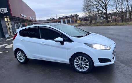 Ford Fiesta, 2015 год, 900 000 рублей, 2 фотография