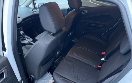 Ford Fiesta, 2015 год, 900 000 рублей, 8 фотография