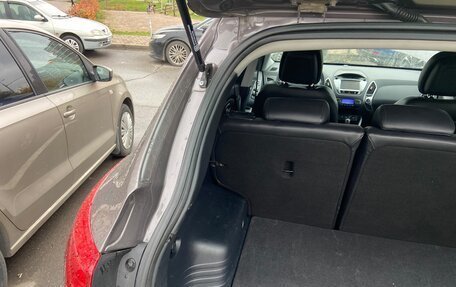 Hyundai ix35 I рестайлинг, 2013 год, 975 000 рублей, 13 фотография