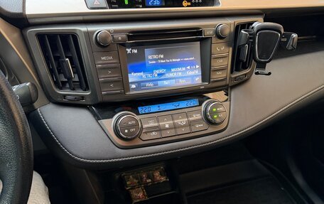 Toyota RAV4, 2014 год, 2 000 000 рублей, 13 фотография