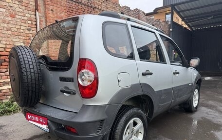 Chevrolet Niva I рестайлинг, 2012 год, 595 000 рублей, 4 фотография