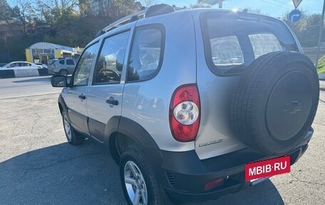 Chevrolet Niva I рестайлинг, 2012 год, 595 000 рублей, 25 фотография