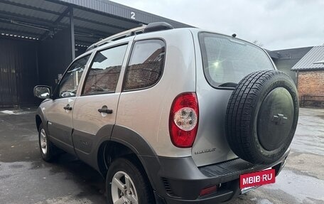 Chevrolet Niva I рестайлинг, 2012 год, 595 000 рублей, 10 фотография