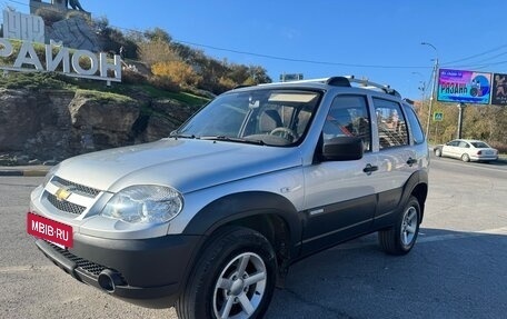 Chevrolet Niva I рестайлинг, 2012 год, 595 000 рублей, 23 фотография