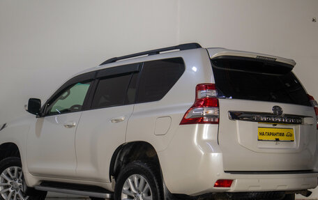 Toyota Land Cruiser Prado 150 рестайлинг 2, 2014 год, 3 369 000 рублей, 5 фотография