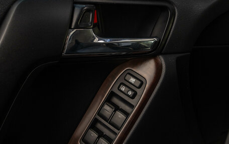 Toyota Land Cruiser Prado 150 рестайлинг 2, 2014 год, 3 369 000 рублей, 9 фотография