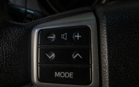 Toyota Land Cruiser Prado 150 рестайлинг 2, 2014 год, 3 369 000 рублей, 12 фотография