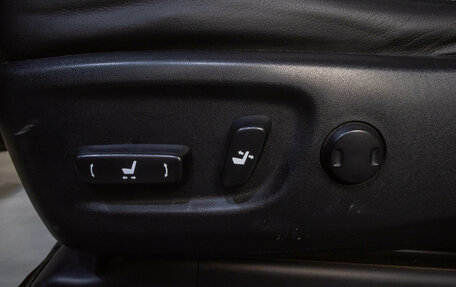 Toyota Land Cruiser Prado 150 рестайлинг 2, 2014 год, 3 369 000 рублей, 11 фотография