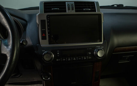 Toyota Land Cruiser Prado 150 рестайлинг 2, 2014 год, 3 369 000 рублей, 21 фотография