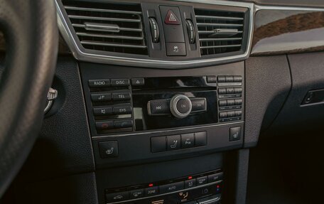 Mercedes-Benz E-Класс, 2011 год, 1 255 000 рублей, 15 фотография