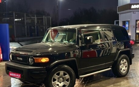 Toyota FJ Cruiser, 2006 год, 2 350 000 рублей, 1 фотография