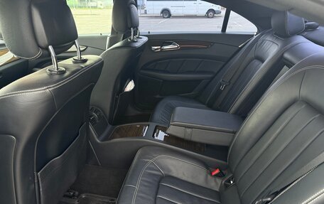 Mercedes-Benz CLS, 2016 год, 2 890 000 рублей, 14 фотография