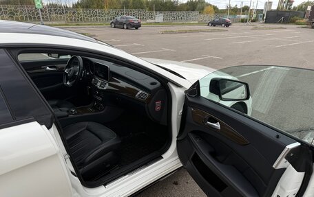 Mercedes-Benz CLS, 2016 год, 2 890 000 рублей, 15 фотография