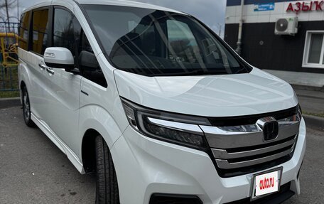 Honda Stepwgn IV, 2019 год, 2 690 000 рублей, 2 фотография