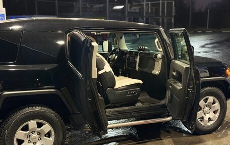 Toyota FJ Cruiser, 2006 год, 2 350 000 рублей, 13 фотография