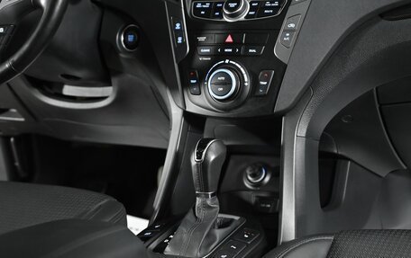 Hyundai Santa Fe III рестайлинг, 2015 год, 1 595 000 рублей, 13 фотография