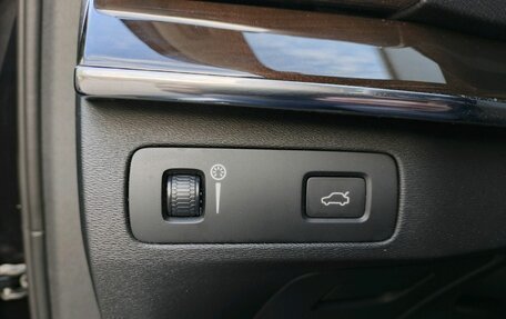 Volvo XC90 II рестайлинг, 2017 год, 3 170 000 рублей, 18 фотография