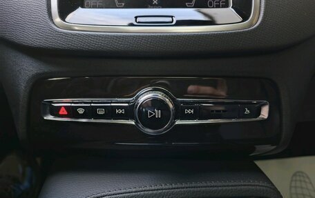 Volvo XC90 II рестайлинг, 2017 год, 3 170 000 рублей, 25 фотография