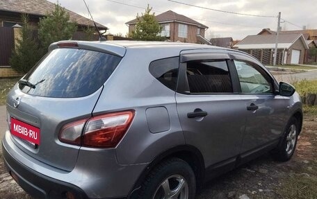 Nissan Qashqai, 2011 год, 680 000 рублей, 2 фотография