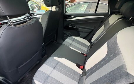 Volkswagen ID.4, 2022 год, 3 000 000 рублей, 10 фотография