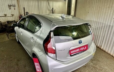 Toyota Aqua I, 2017 год, 1 050 000 рублей, 3 фотография