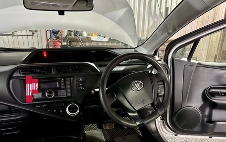 Toyota Aqua I, 2017 год, 1 050 000 рублей, 26 фотография