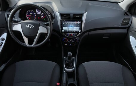 Hyundai Solaris II рестайлинг, 2013 год, 849 000 рублей, 10 фотография