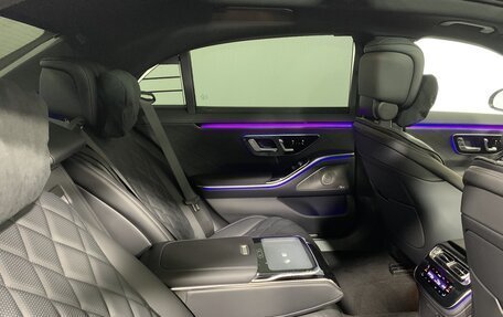 Mercedes-Benz S-Класс, 2024 год, 23 540 000 рублей, 30 фотография