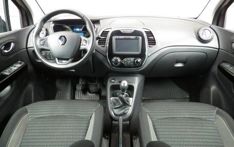 Renault Kaptur I рестайлинг, 2016 год, 1 345 000 рублей, 6 фотография