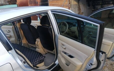 Nissan Tiida, 2010 год, 720 000 рублей, 2 фотография