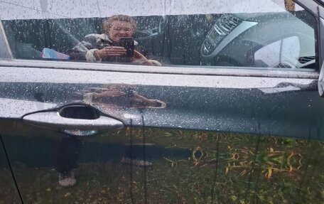 Hyundai Solaris II рестайлинг, 2011 год, 570 000 рублей, 3 фотография